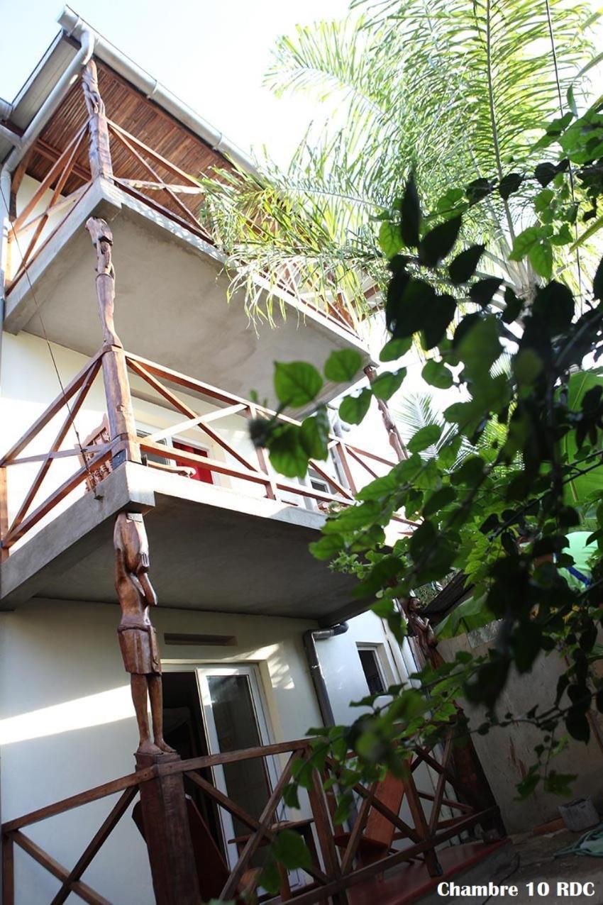 Chez Yolande Hotel Ampangorinana Exterior foto