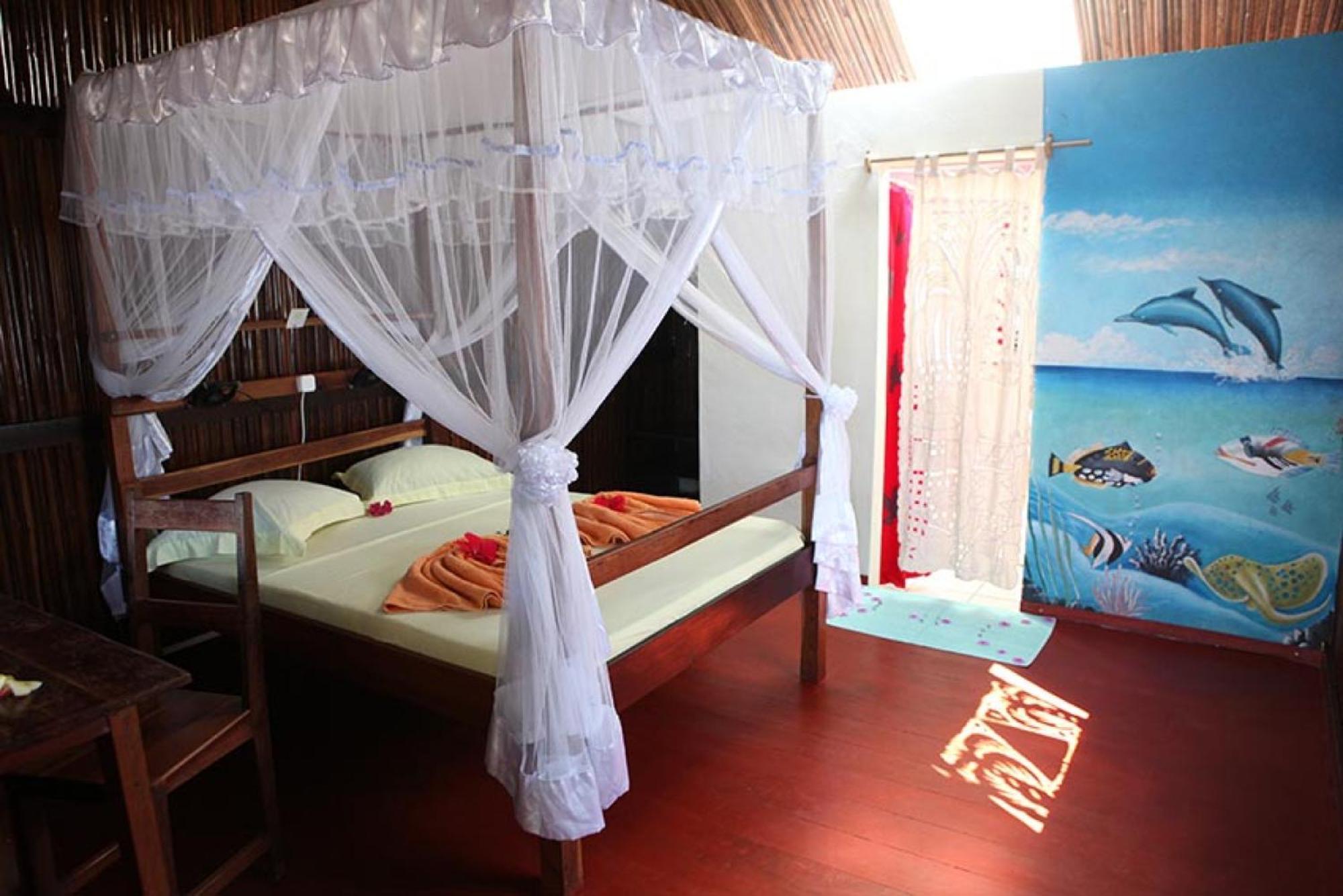 Chez Yolande Hotel Ampangorinana Exterior foto
