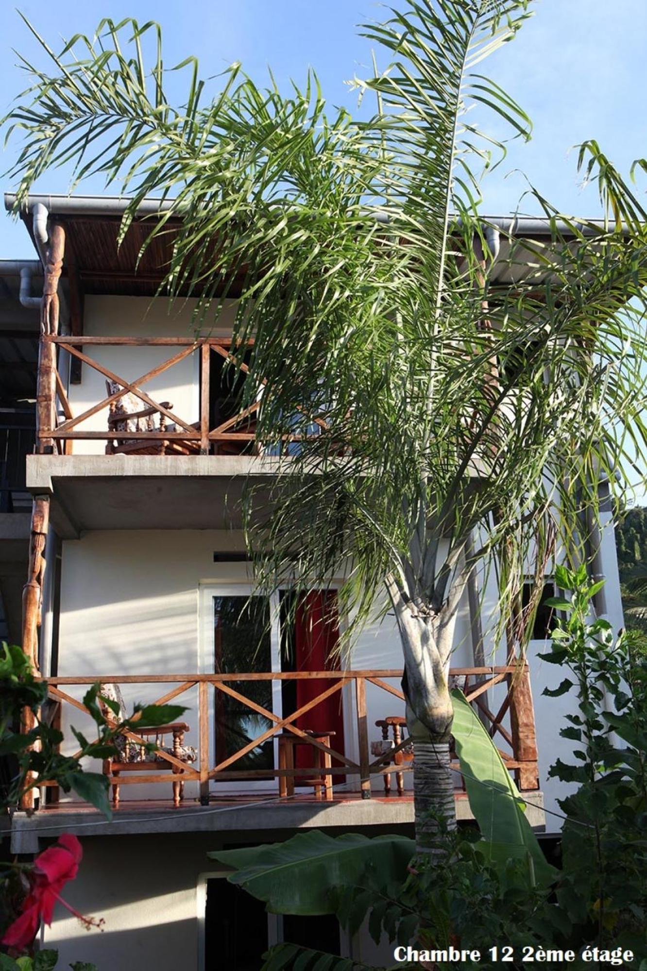 Chez Yolande Hotel Ampangorinana Exterior foto