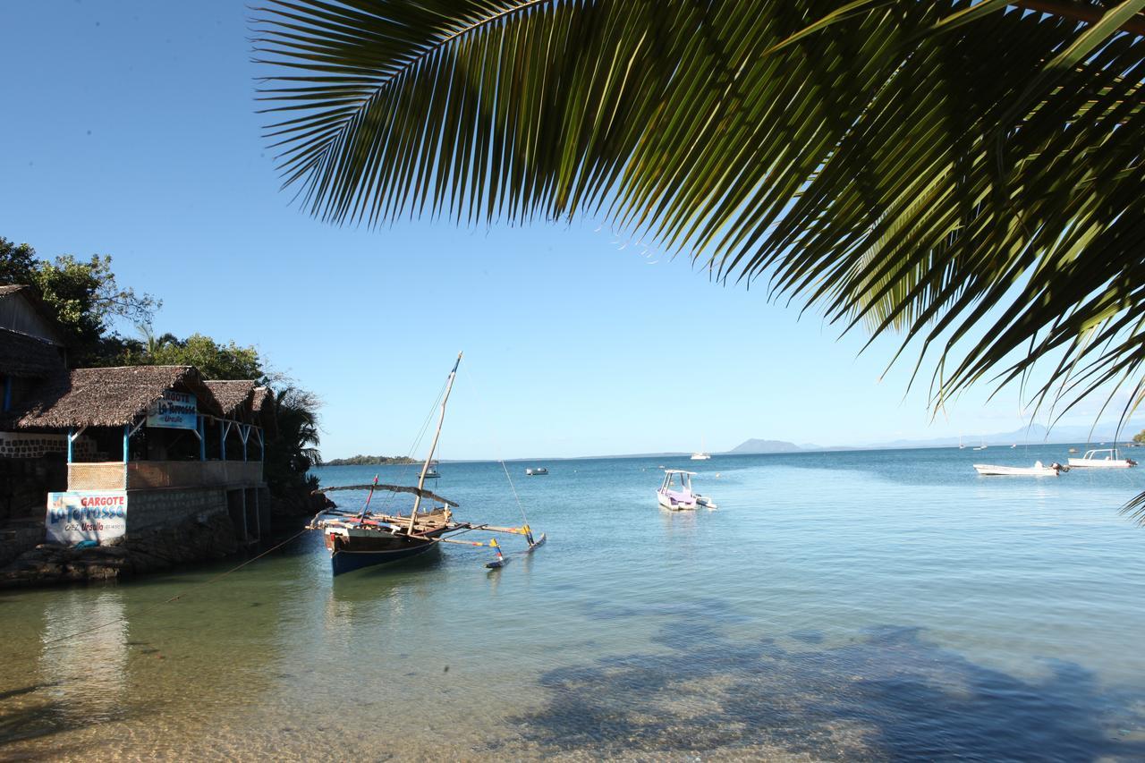 Chez Yolande Hotel Ampangorinana Exterior foto